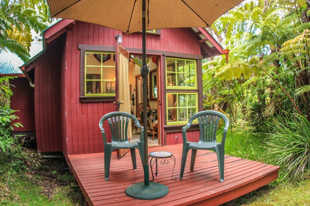 Ferny Hollow: Romantic Rainforest Cottage Volcano Exterior foto